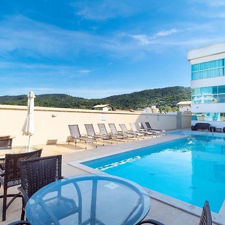 Aluguel Apartamento 2 Quartos Piscina Bombas Sc 419 Apartment Bombinhas Bagian luar foto